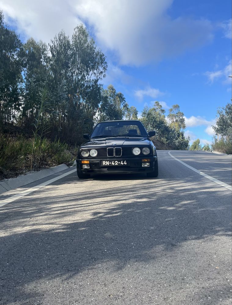 BMW 316 e30 Duplo Carburador