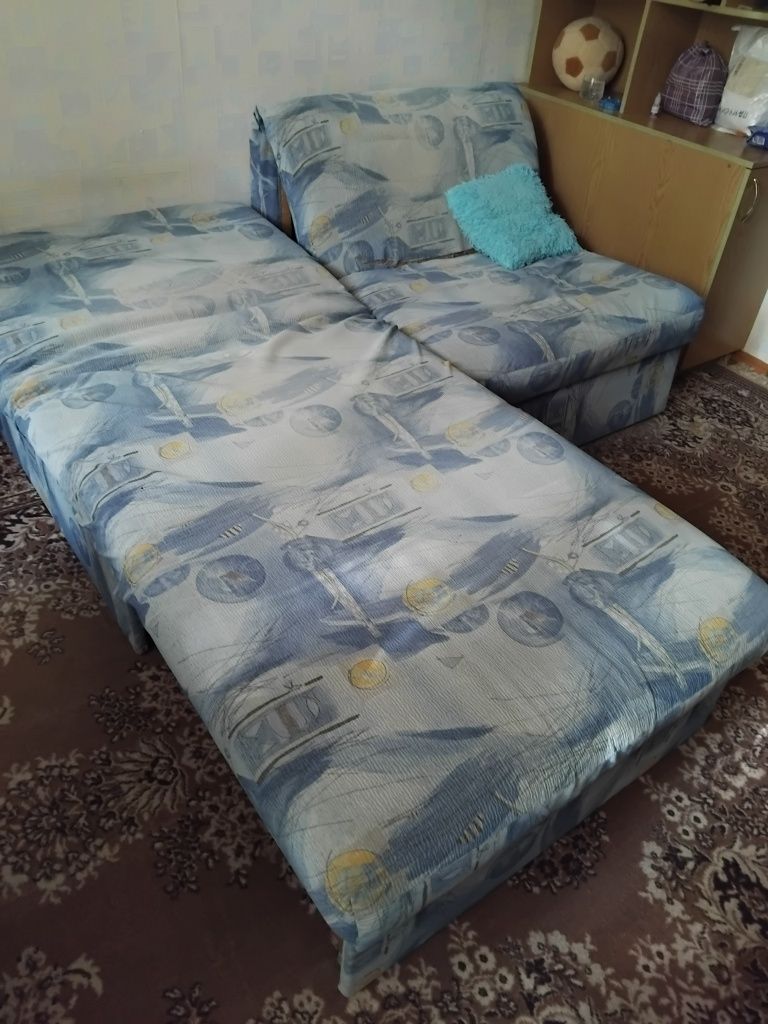 Крісла розкладні 2 штуки