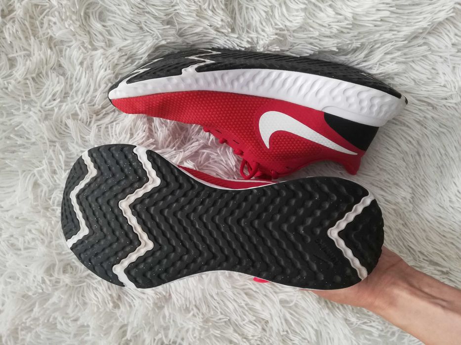 buty Nike 43 Nike Revolution 43 BQ3204  600 czerwone