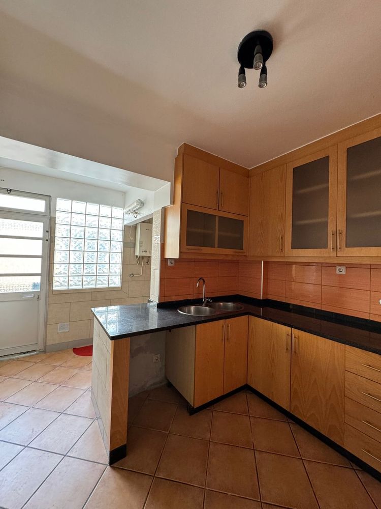 Arrenda-se APT T3