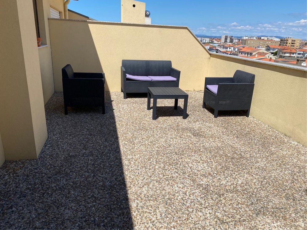 Apartamento T2 duplex segunda linha da praia