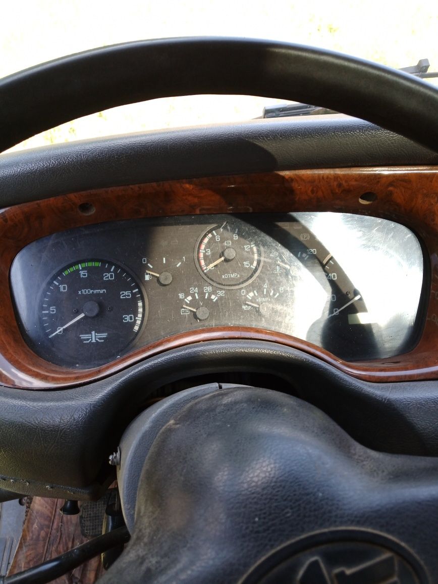 Продам тягач з причепом,