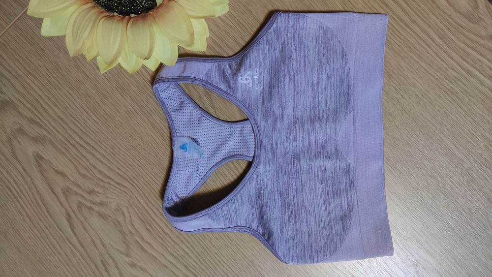 Sportowy biustonosz, rozm. A, liliowy kolor