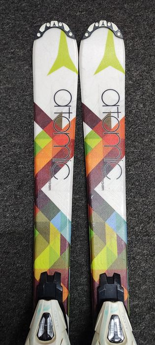 Narty  Atomic Dynamic 130 cm + wiązania dla dziewczynki