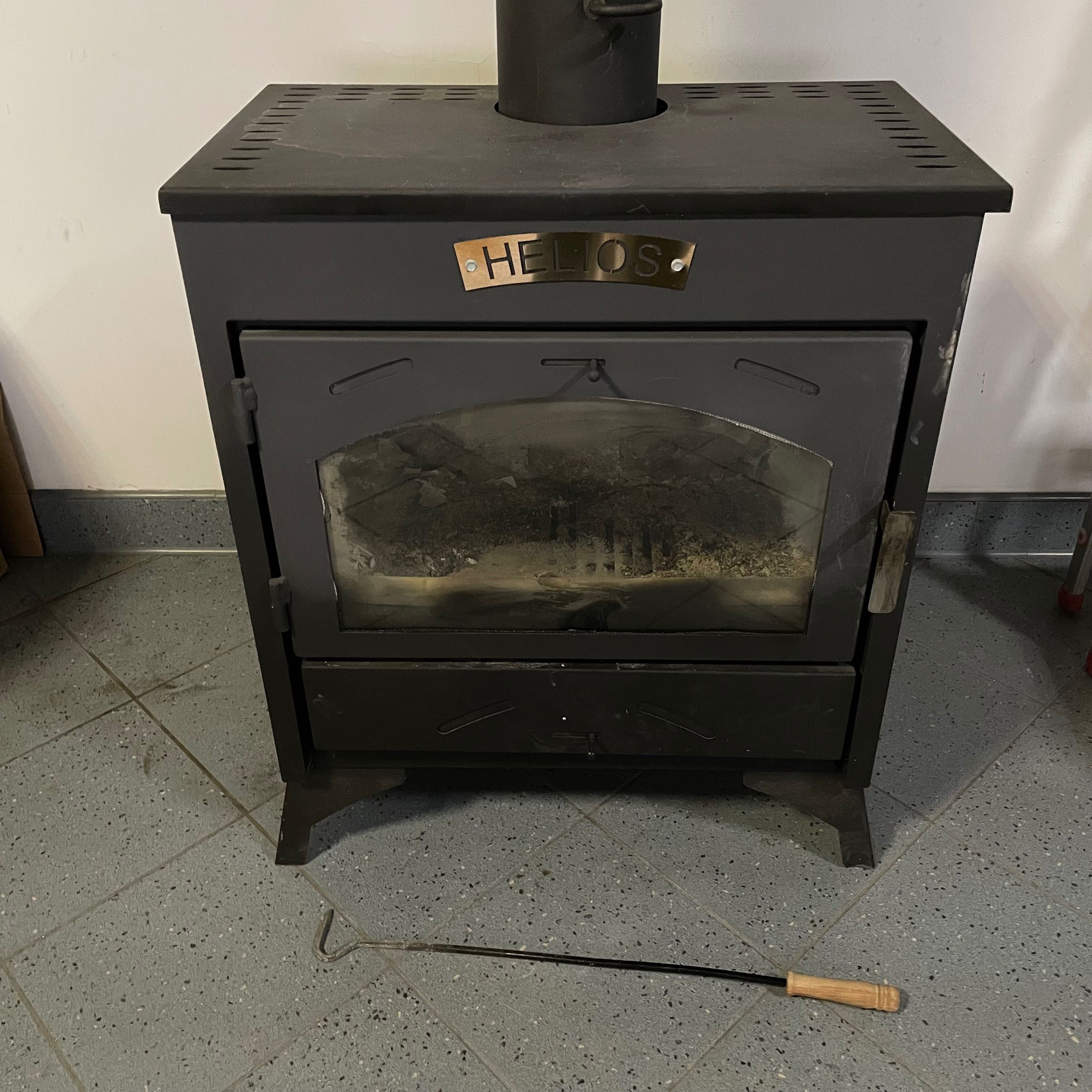 Piec Helios Stalowy Wolnostojący, wyłożony cegłami szamotowymi, 14 kW