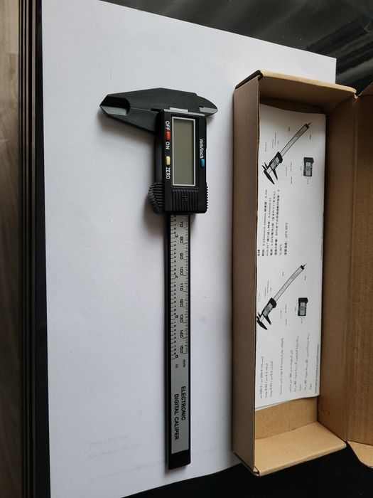Suwmiarka cyfrowa 150 mm (Elektroniczna, LCD, stal nierdzewna)