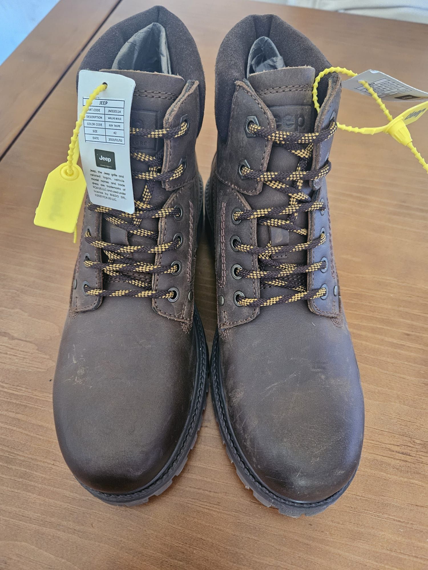 Botas jeep novas