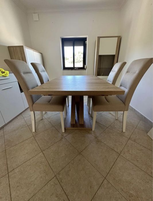 Mesa de jantar extensivel + cadeiras
