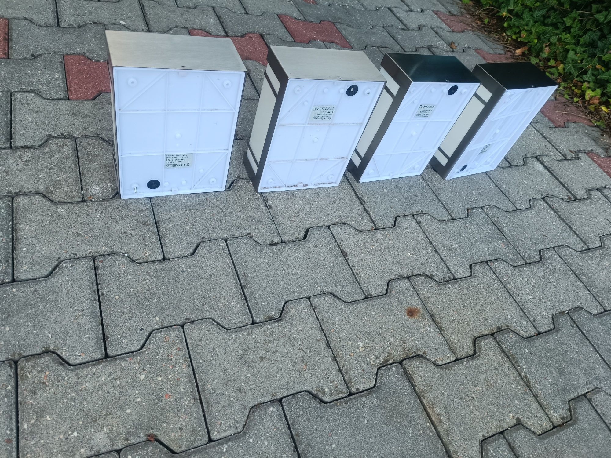 Lampy zewnętrzne elewacyjne