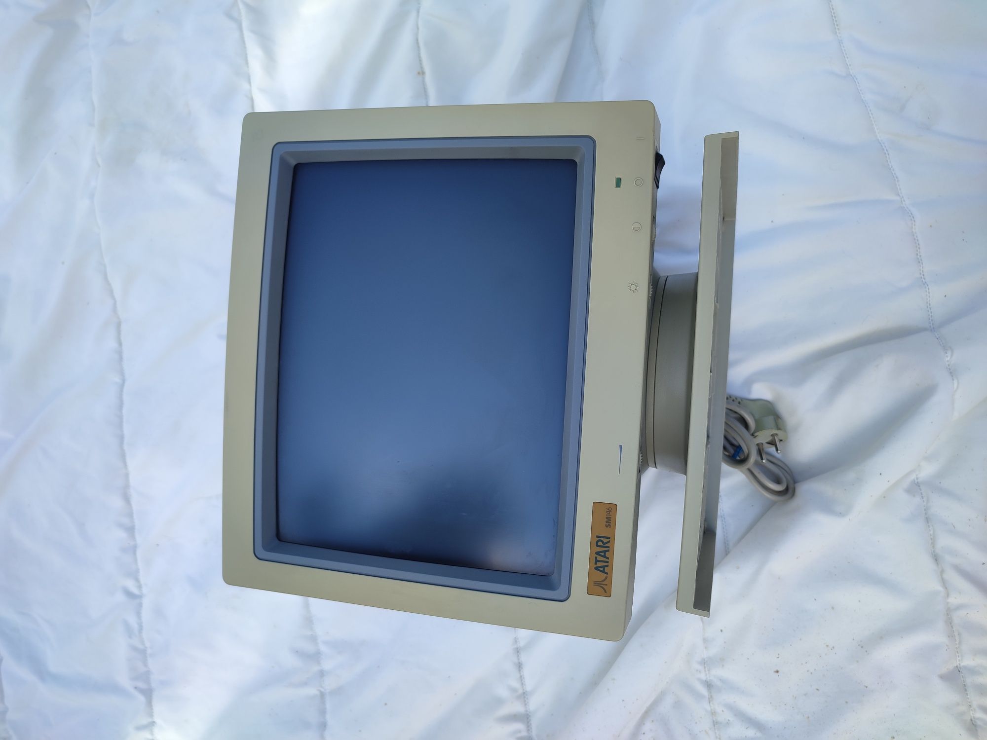 Monitor Atari SM146