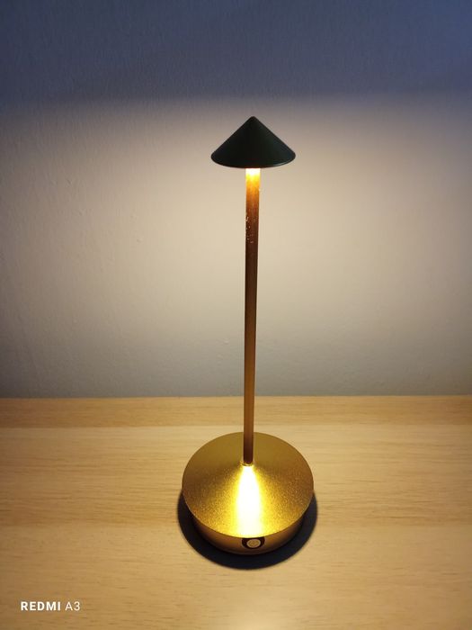 Iluminaria dourada