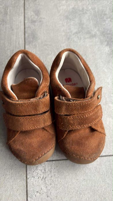 Brązowe buziki rozmiar 21