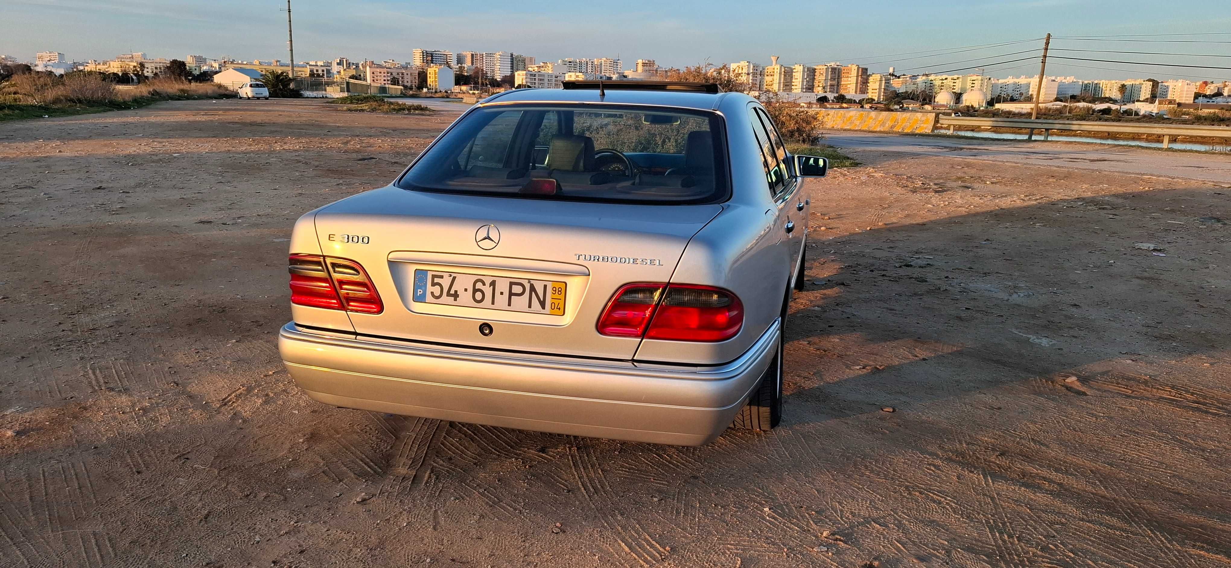 Mercedes E300 om606
