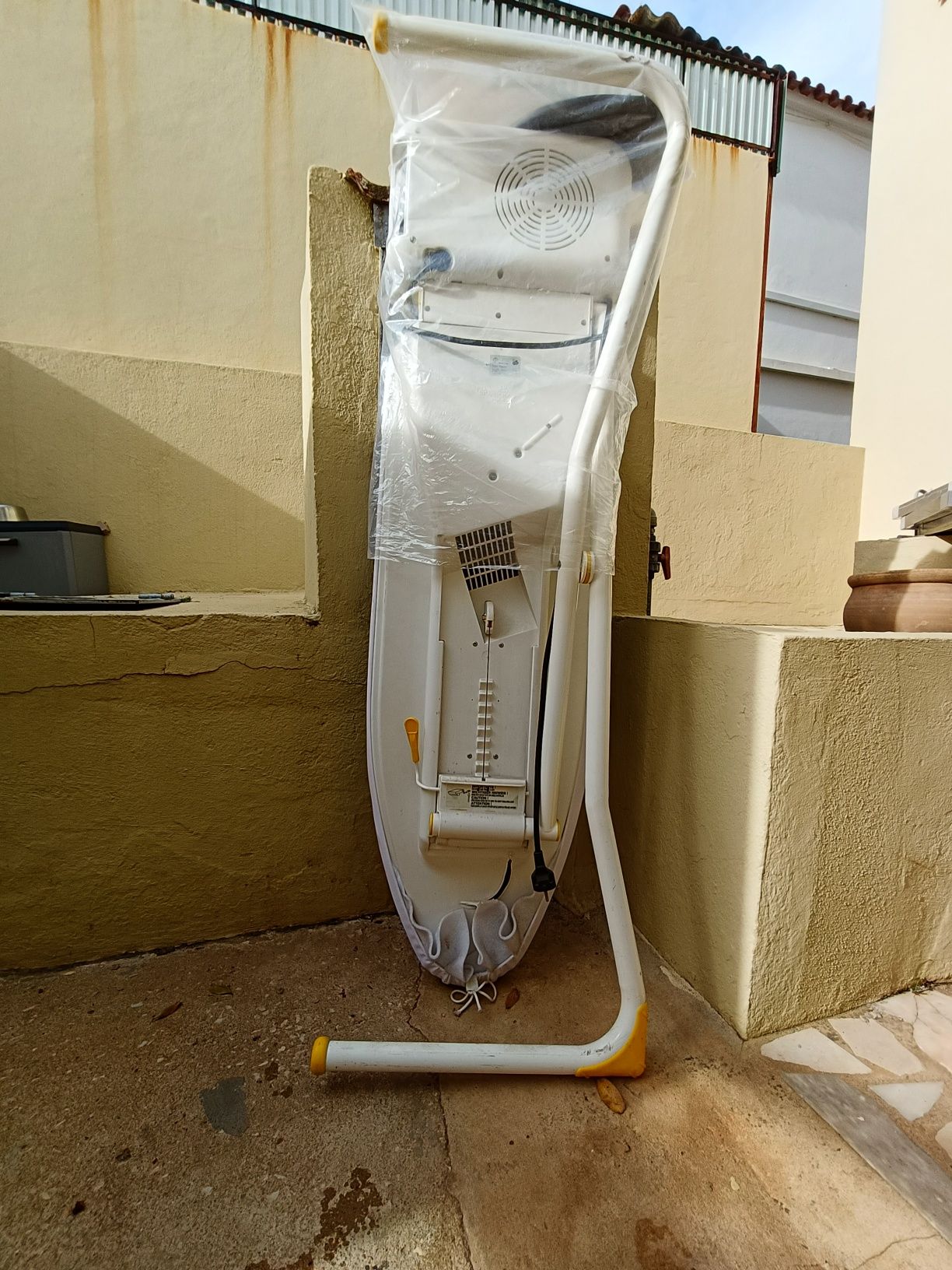 Tábua de passar ferro profissional