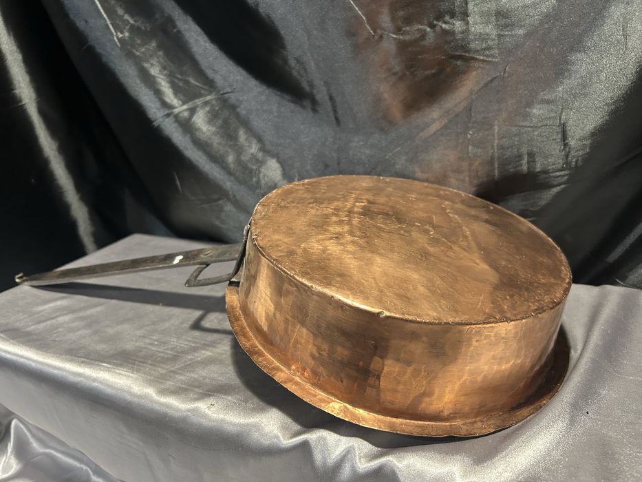 Stara patelnia miedziana – duży rozmiar – kuta rączka – dekoracja