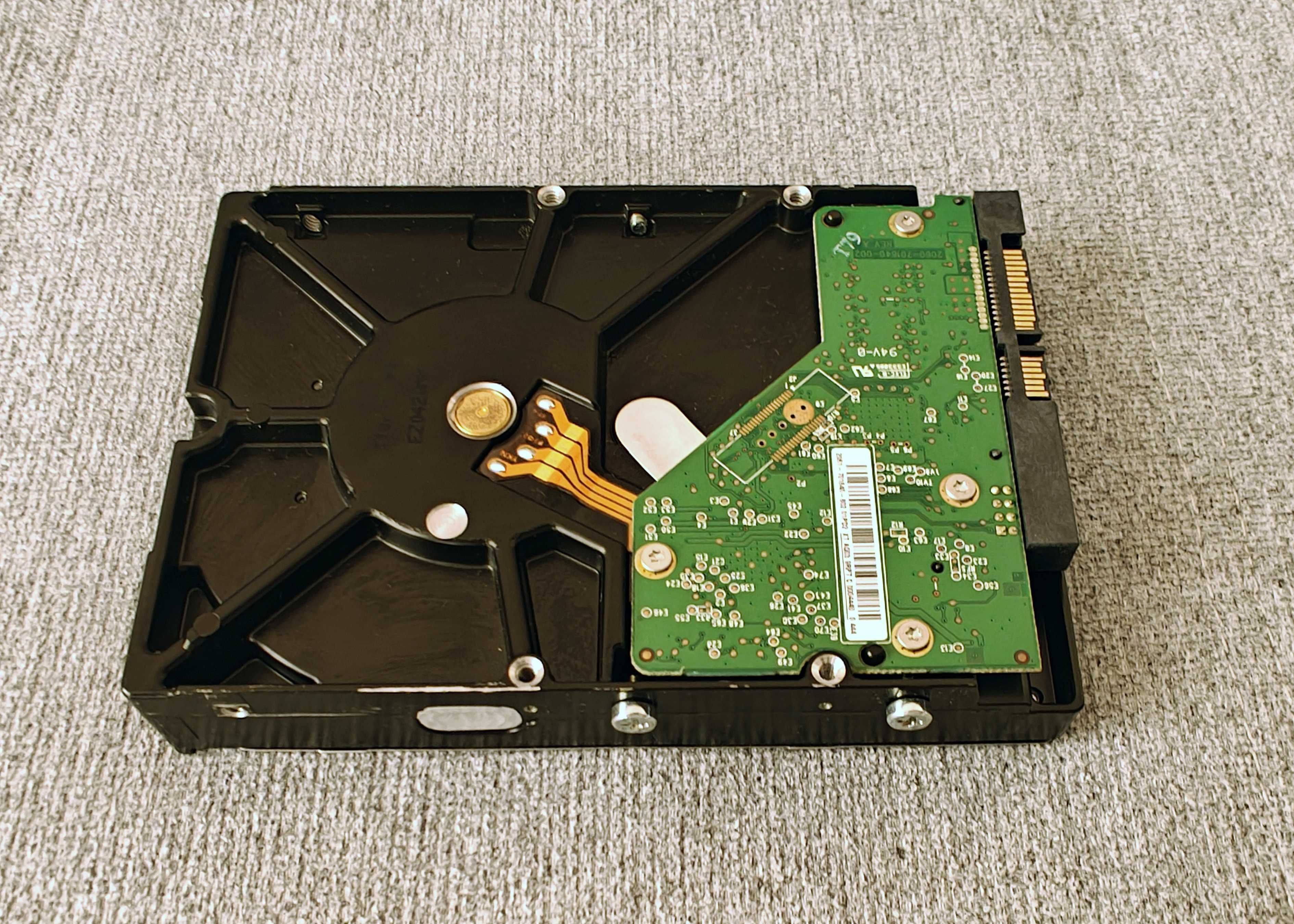 Жорсткий диск Western Digital Caviar Green WD6400AARS 3.5" 640 Gb