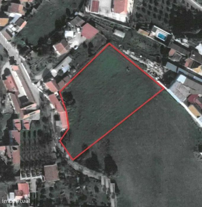 Terreno urbano com 5 000 m2