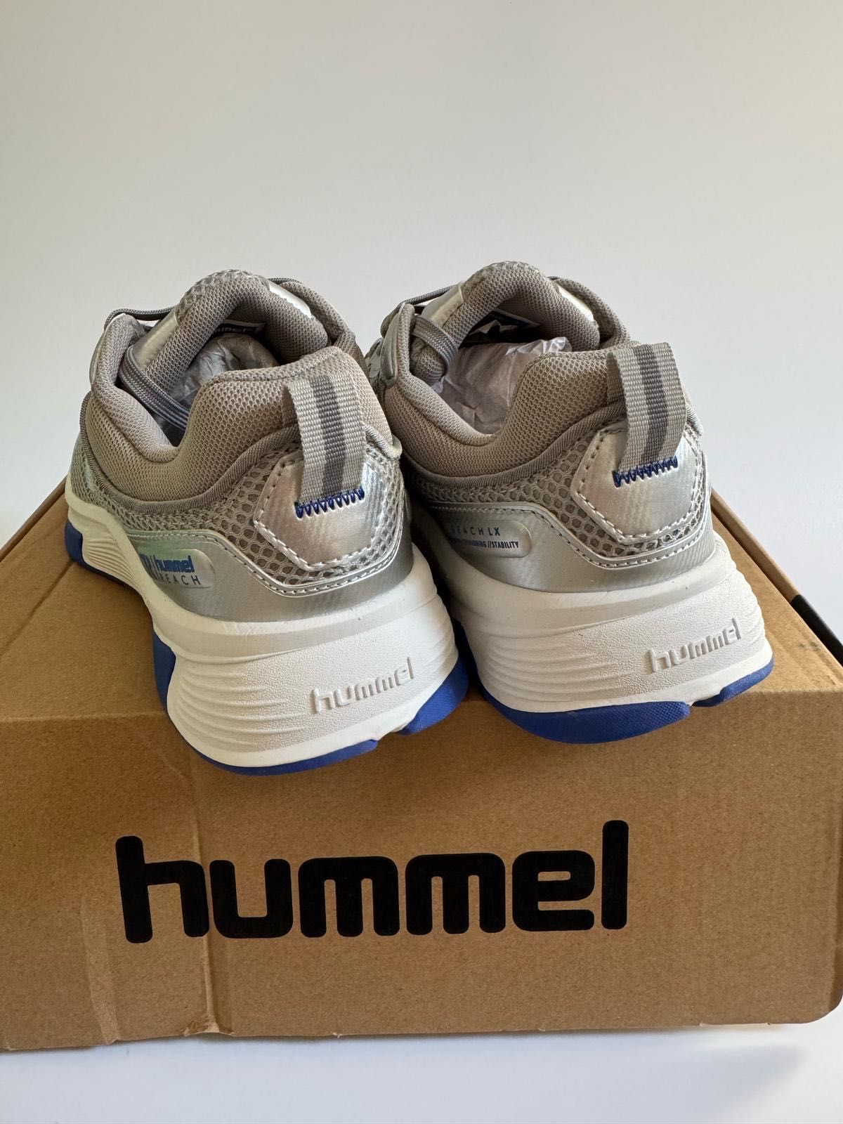 Nowe sneakersy sportowe HUMMEL REACH TR CORE SILVER srebrne 38