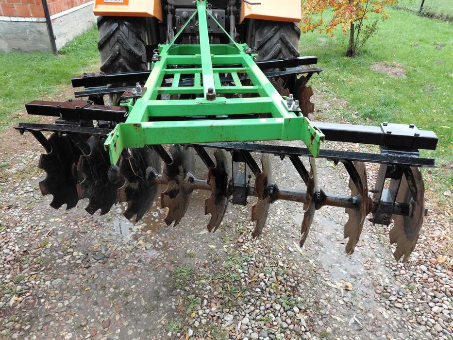 Talerzówka JBM 2.0m Cięte talerze na 3 podporach jak nowa