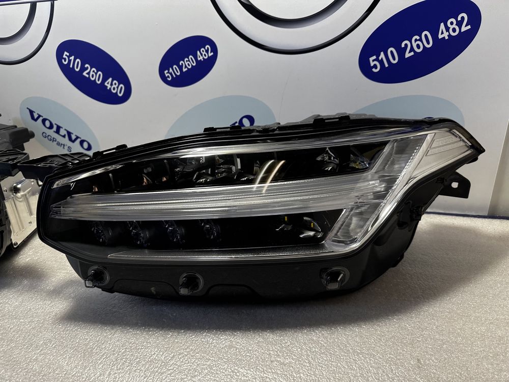 Volvo XC90 lampa przód reflektor FULL led NOWE 18-24