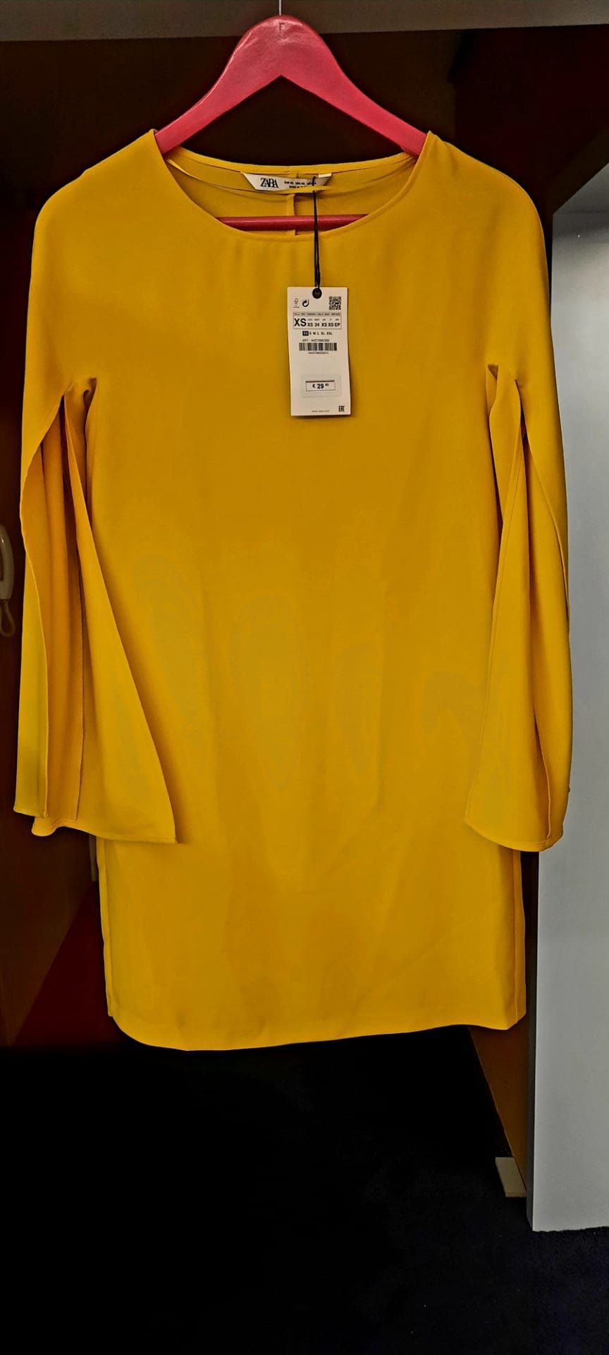 Vestido novo Zara