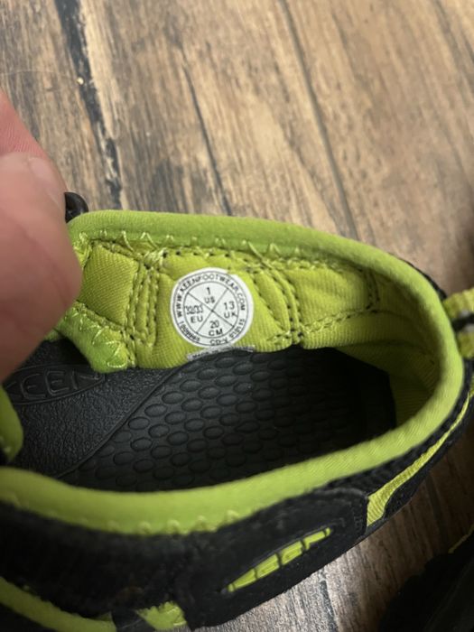 Sandały Keen Big Kid's Newport H2 black/lime 32/33