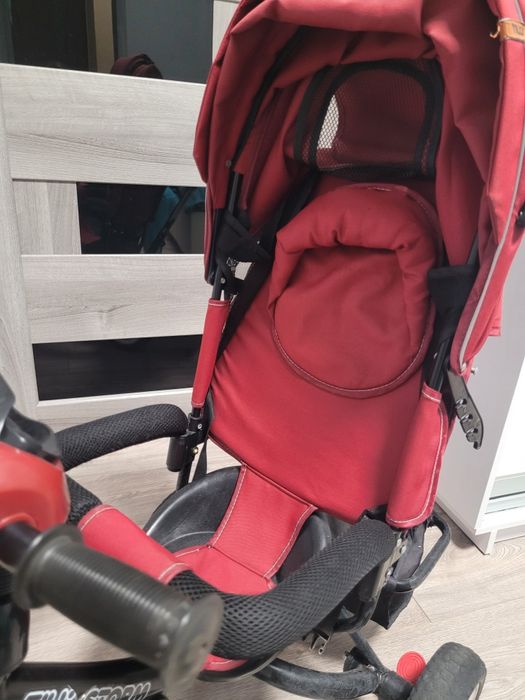 Дитячий велосипед з батьківською ручкою