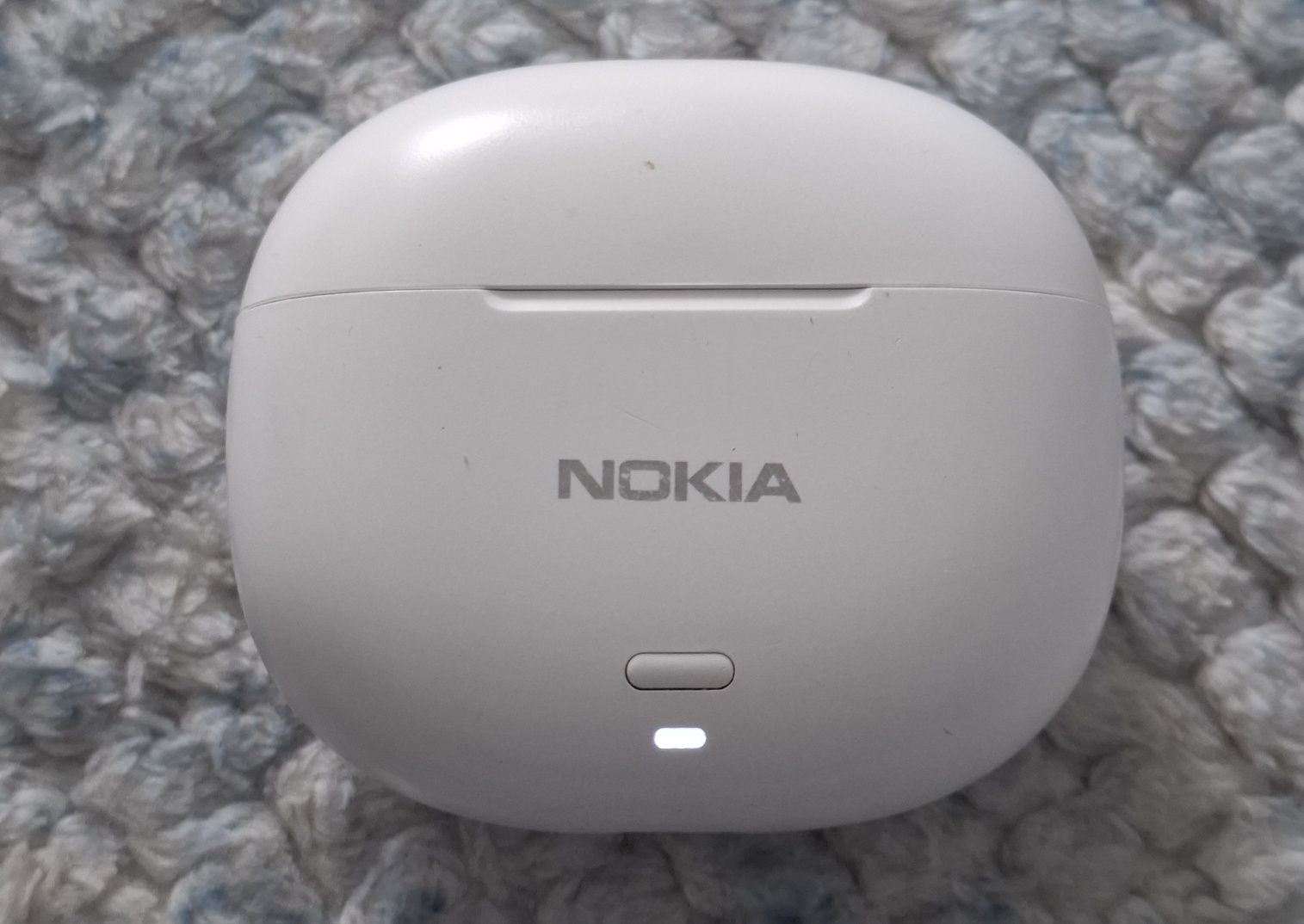 Nokia TWS-122 ładowarka do słuchawek.