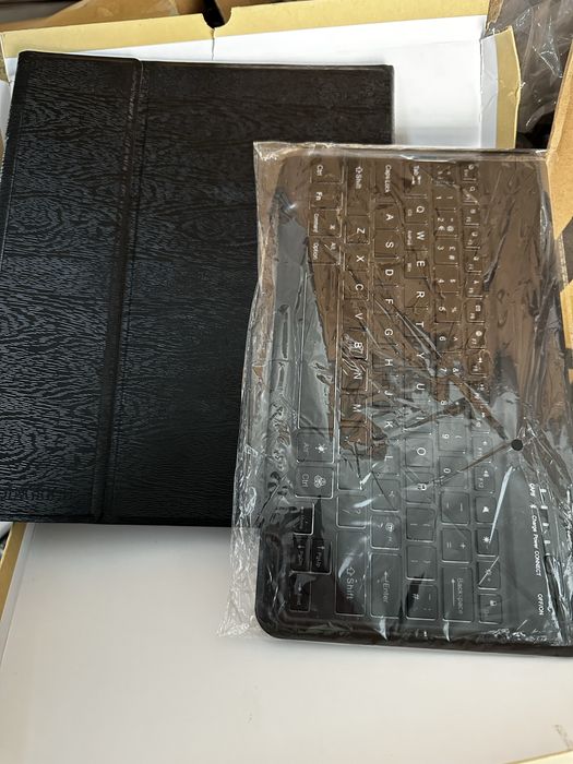 Магнітний чохол з клавіатурою для iPad Pro 12.9 (3rd gen)