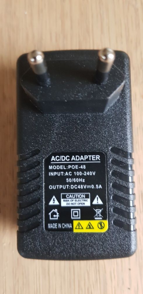 Zasilacz Poe RJ45 48VOLT do kamer internetowych innych urządzeń