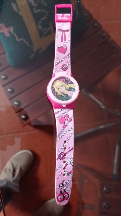Relógio da Barbie lindo