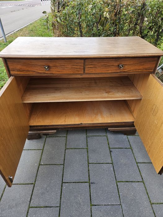 Komoda w stylu Art Deco