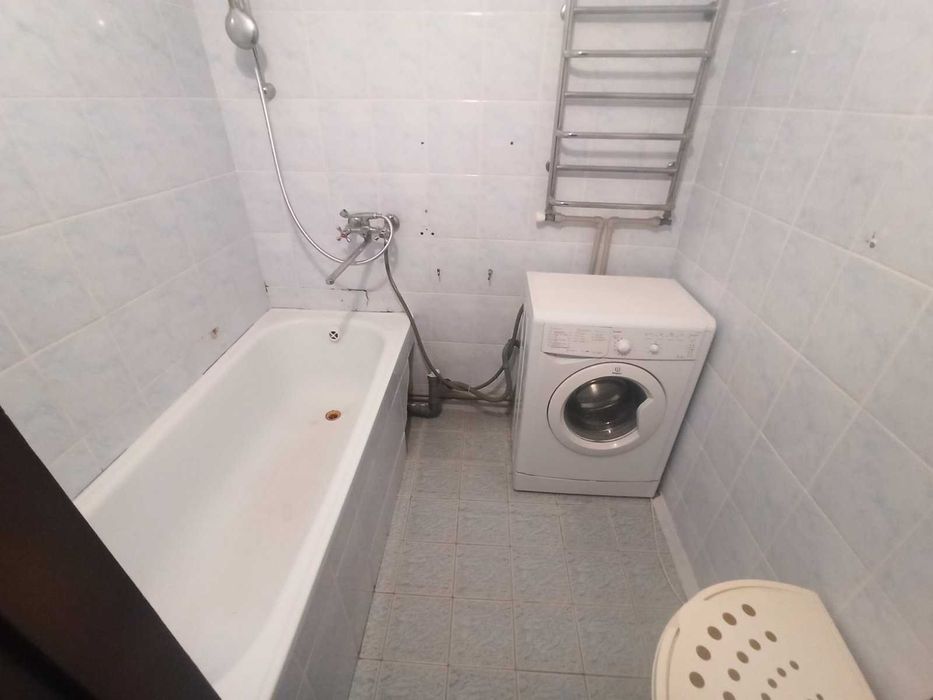 Продається 3 кімнатна квартира м. Калинівка 5827