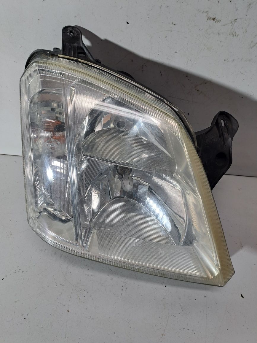 Opel meriva a lampa prawa przód prawy przód