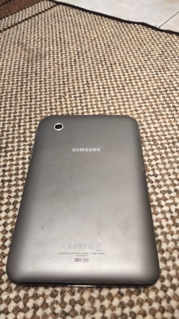 Планшет  Samsung 8GB