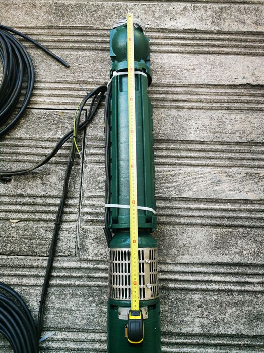 Bomba de furo submersível  "CAPRARI"