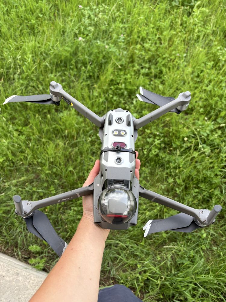 Квадрокоптер Dji Mavic 2 Pro