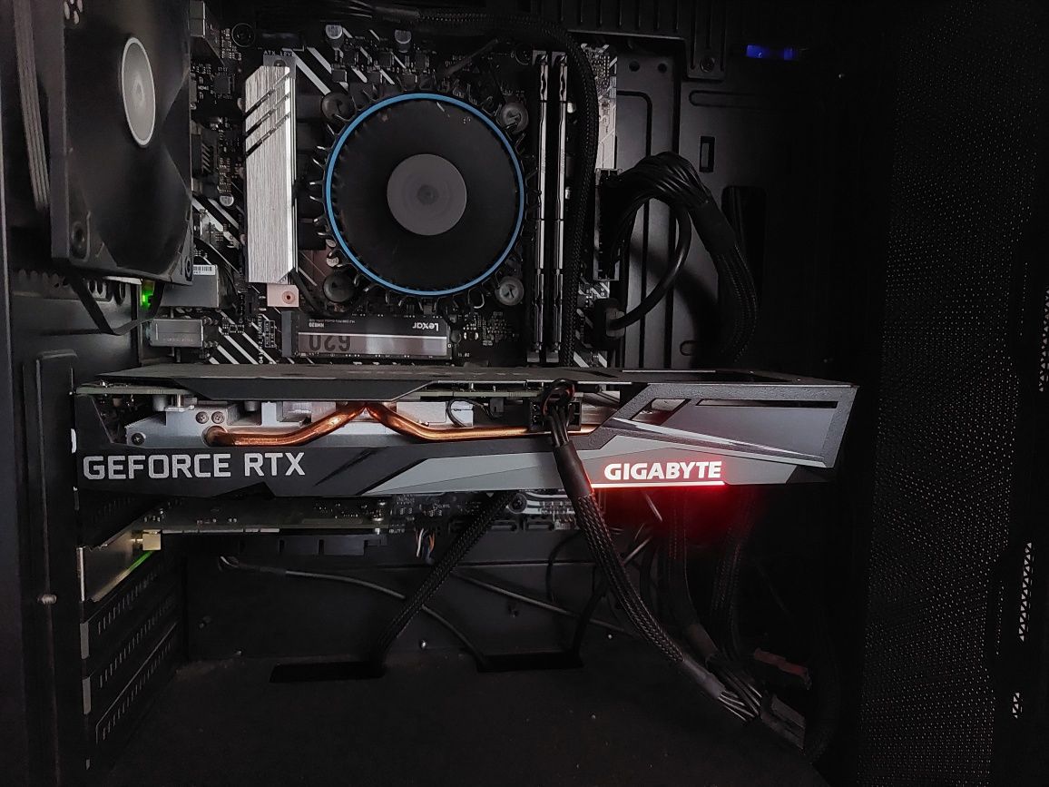 NVIDIA GeForce RTX 3050 8GB GDDR6.