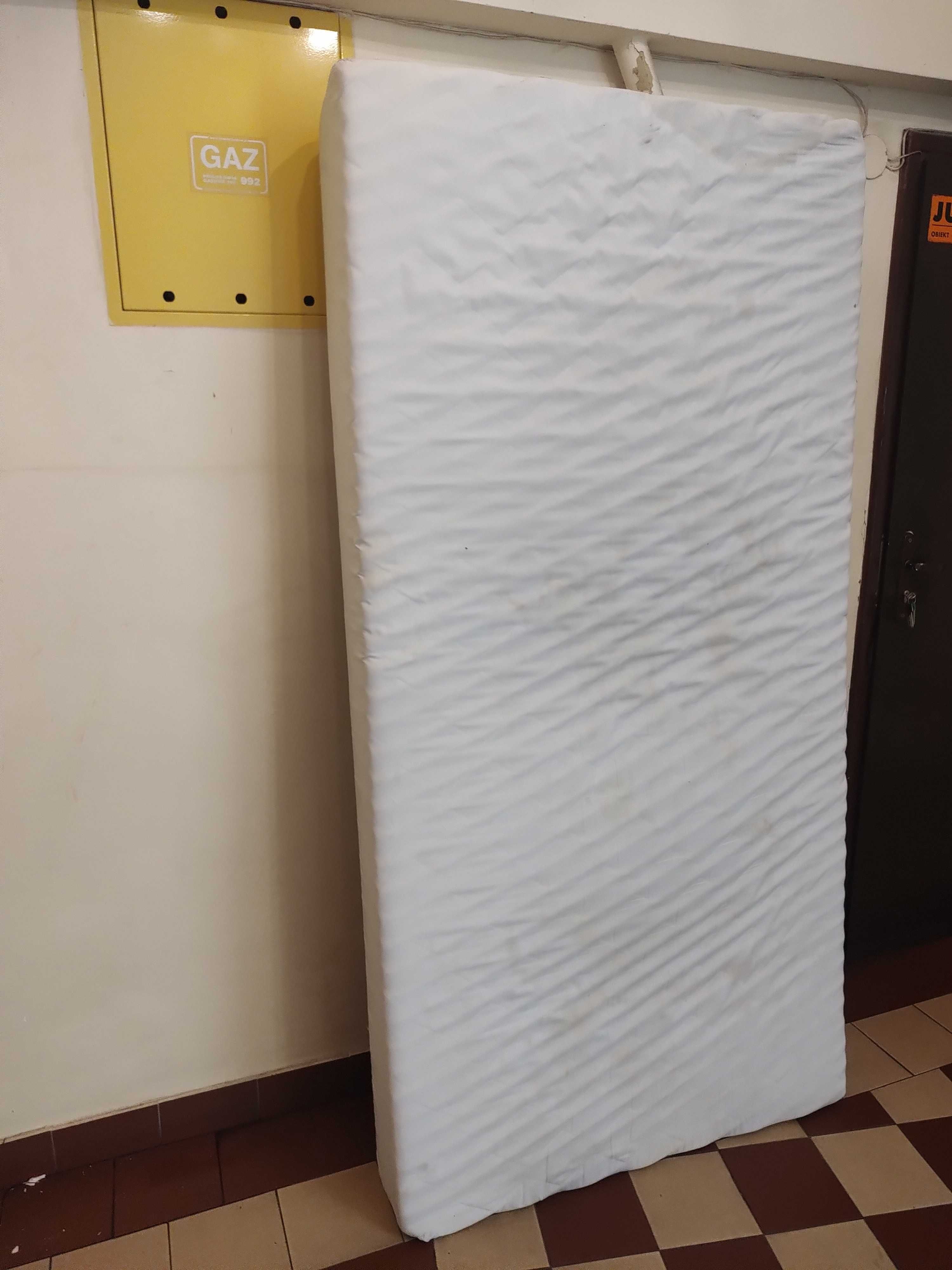 Materac 90 cm x 200 cm