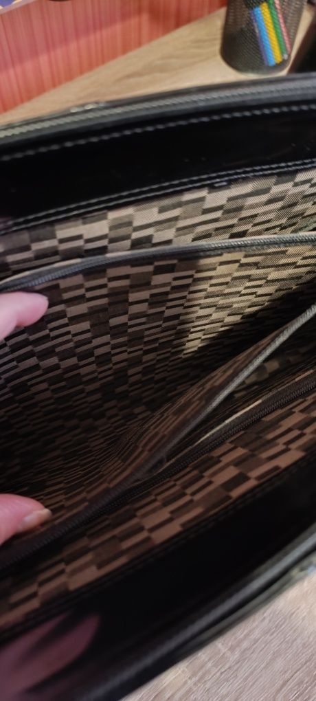 Продам ділову сумку, для документів
