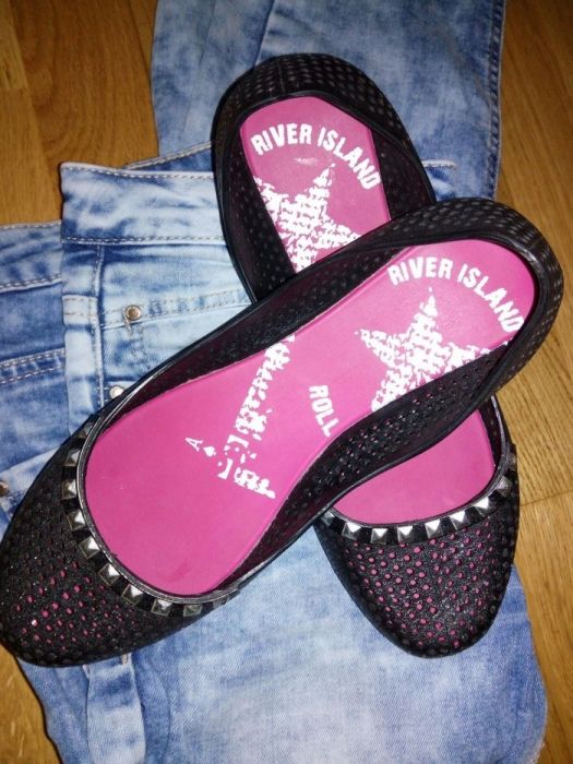 Мыльницы River Island р37