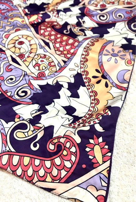 Pequeno lenço colorido