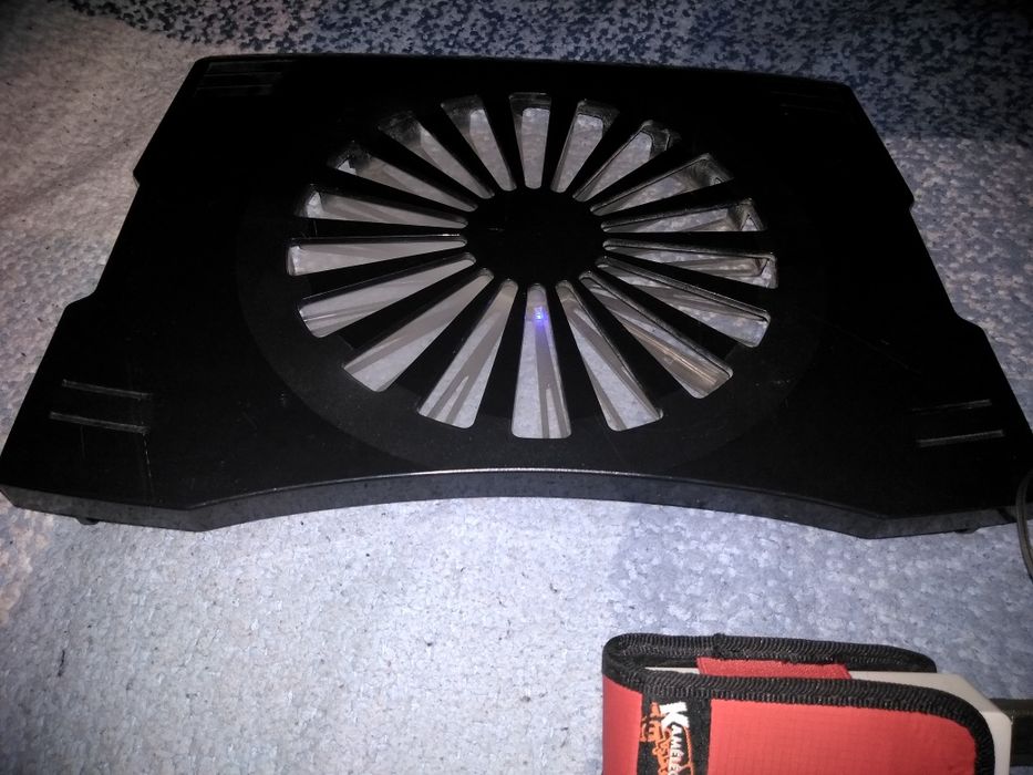 Кулер для ноутбука.