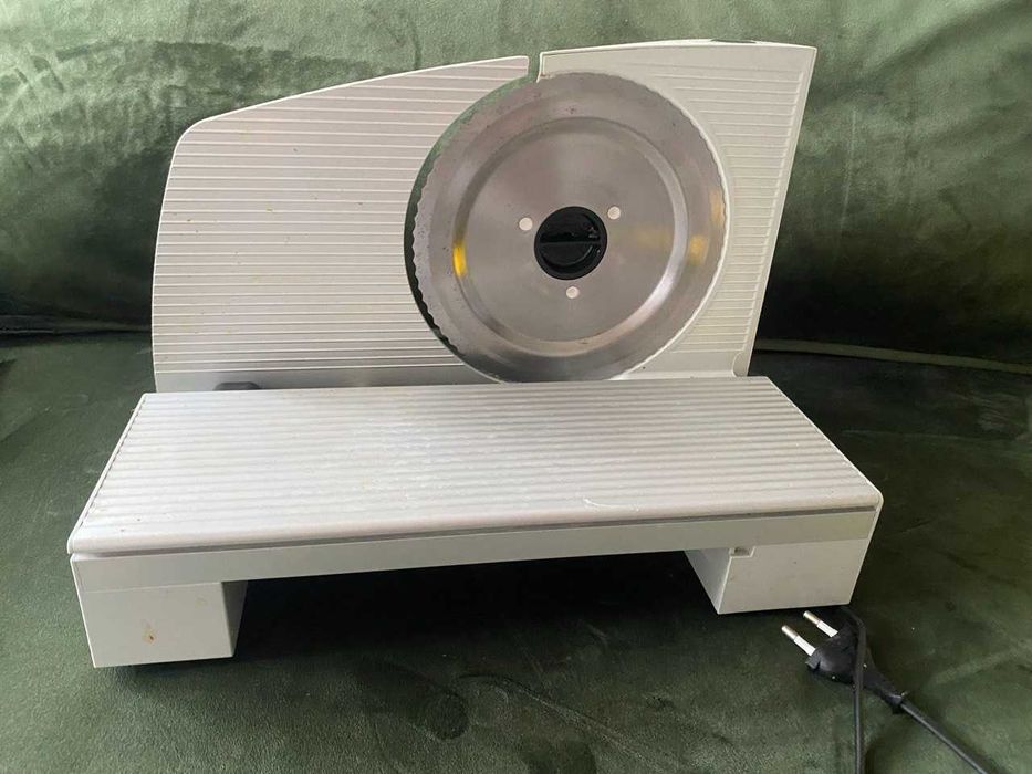 Слайсер Ломтерізка Bosch