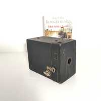 Analogowy Aparat fotograficzny Kodak Brownie 120 Box Camera Obskura