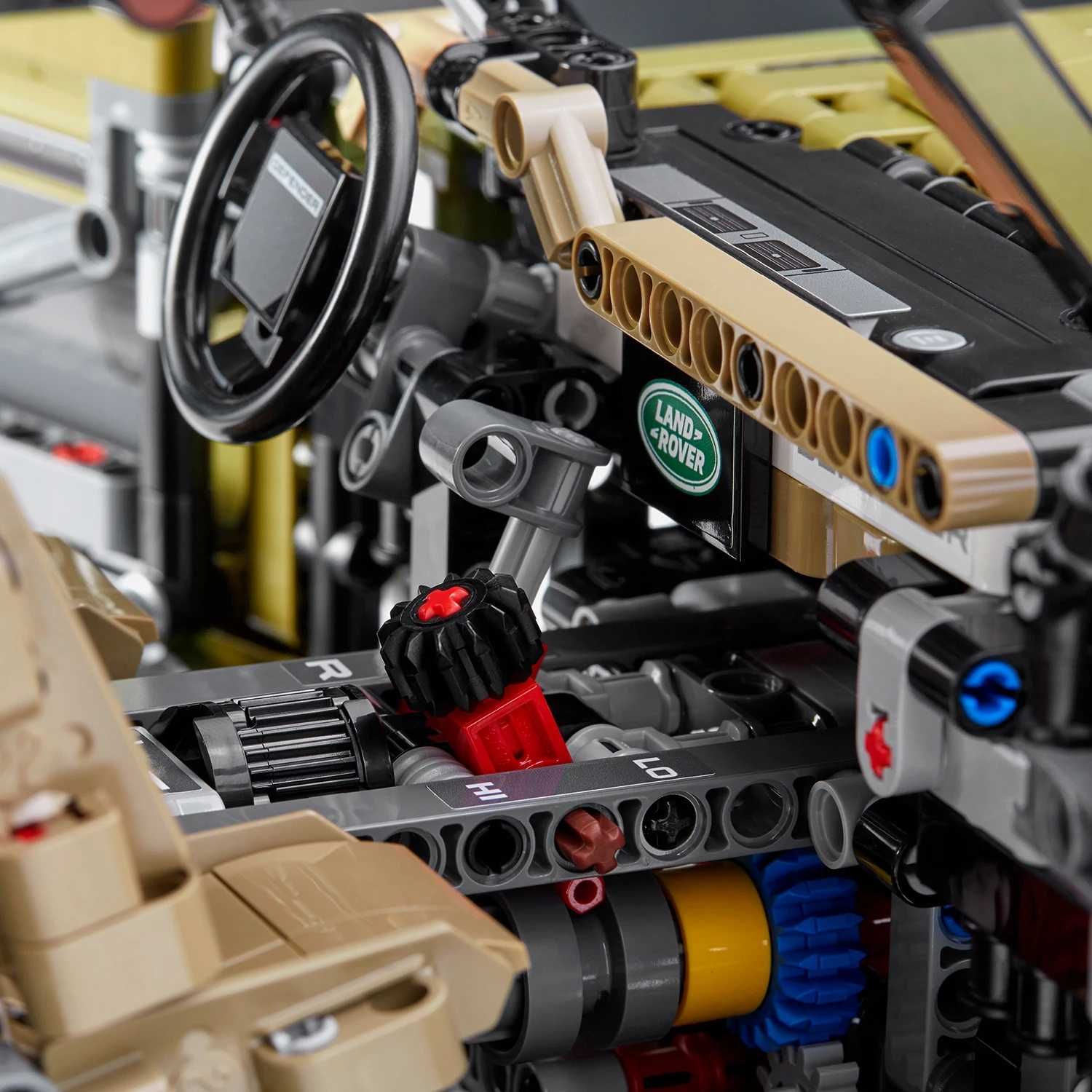 Конструктор Technic‼️НОВИЙ‼️Land Rover Defender 2573 детале LEGO 42110