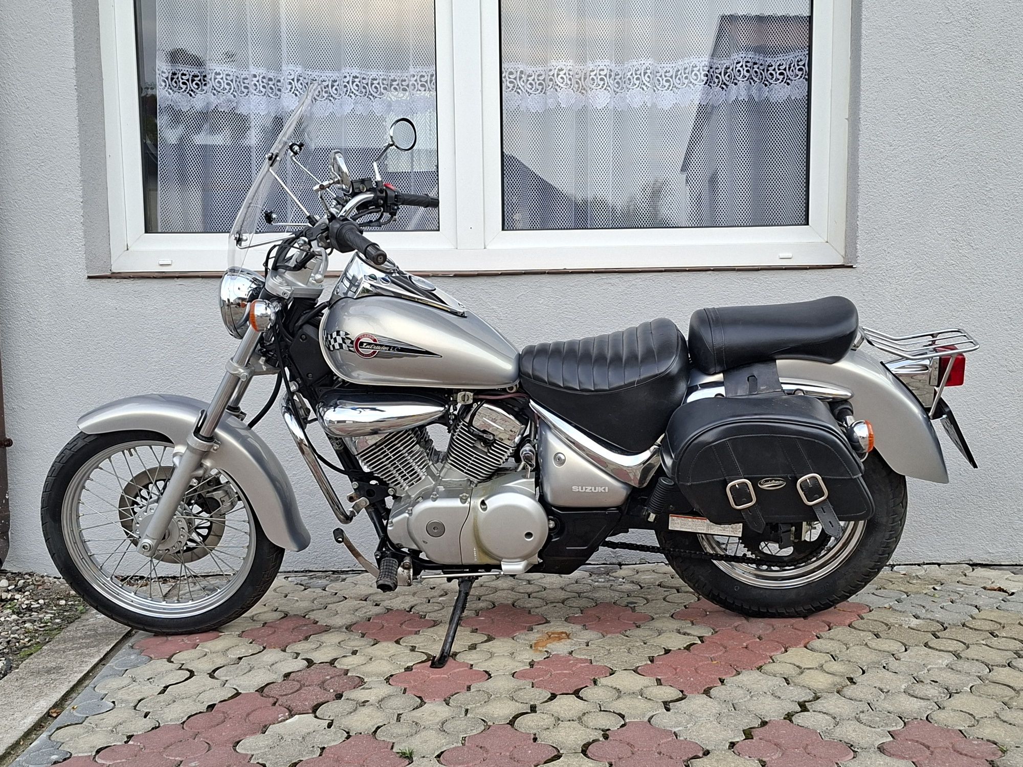 Suzuki Intruder 125 kat.B/A1 rok 2004 mały przebieg transport pod dom