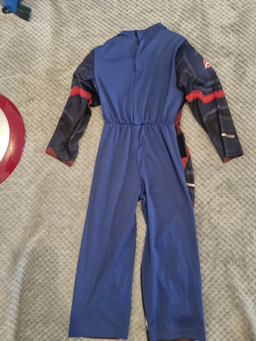 Kapitan America, świecąca maska i tarcza, r.104