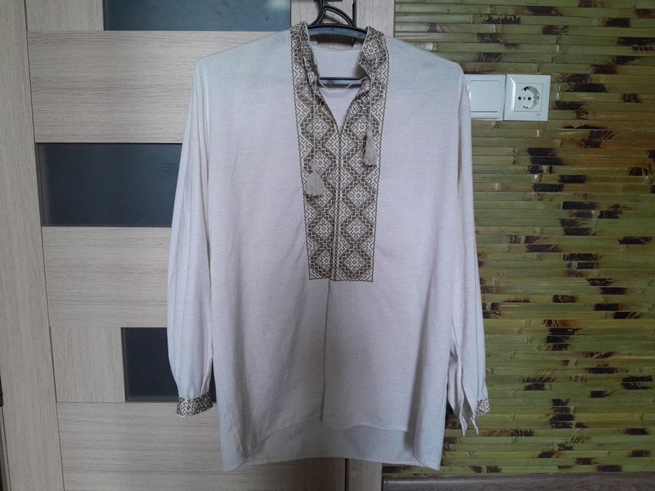 Вишиванка чоловіча (М, L)