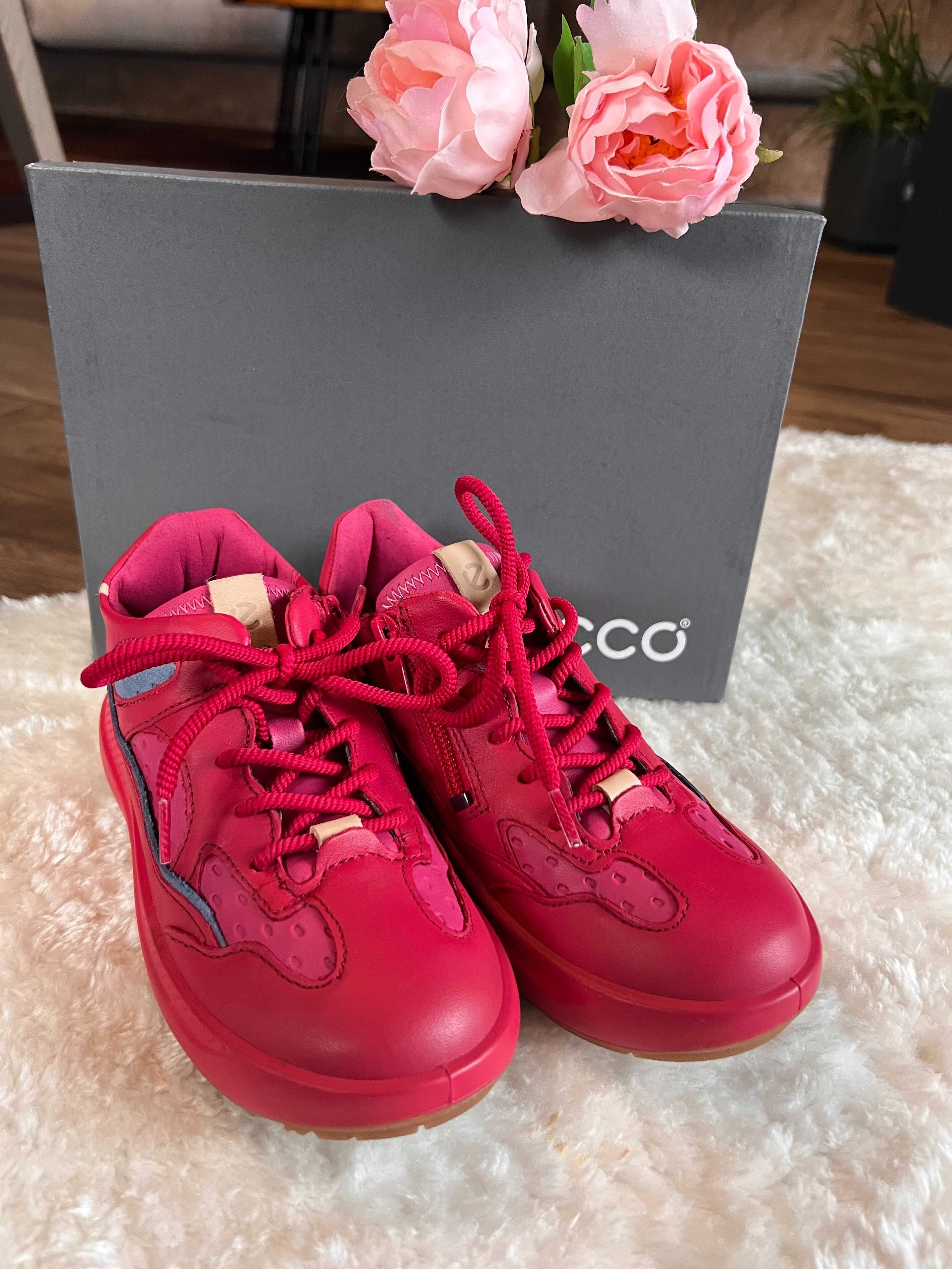 Nowe Ecco Buty Sneakersy dla dziewczynki ECCO Solice K Różowe Roz. 30